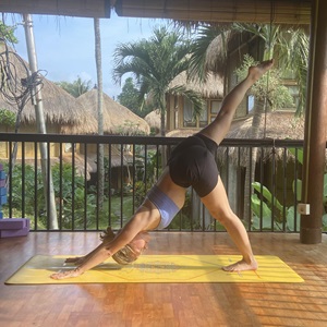 Vinyasa yoga photo 2